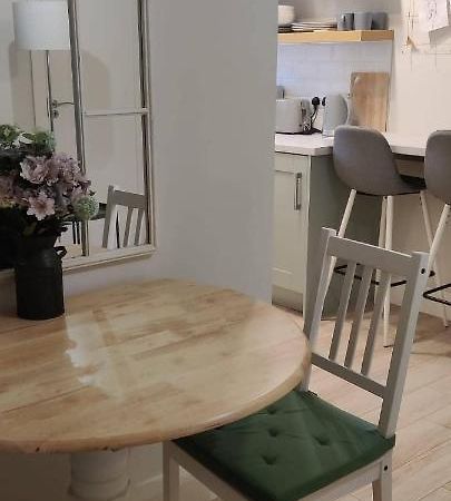 Apartment Letterkenny Bagian luar foto